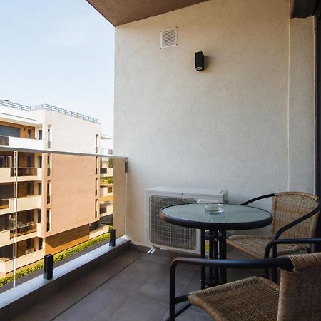 Romantic Getaway At West Residence Oradea Exterior foto